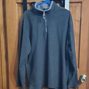 Champs Sports Sweater Size Men's Large